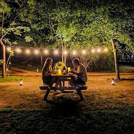 Camp Leopard - Yala Safari Glamping Hotell Exteriör bild